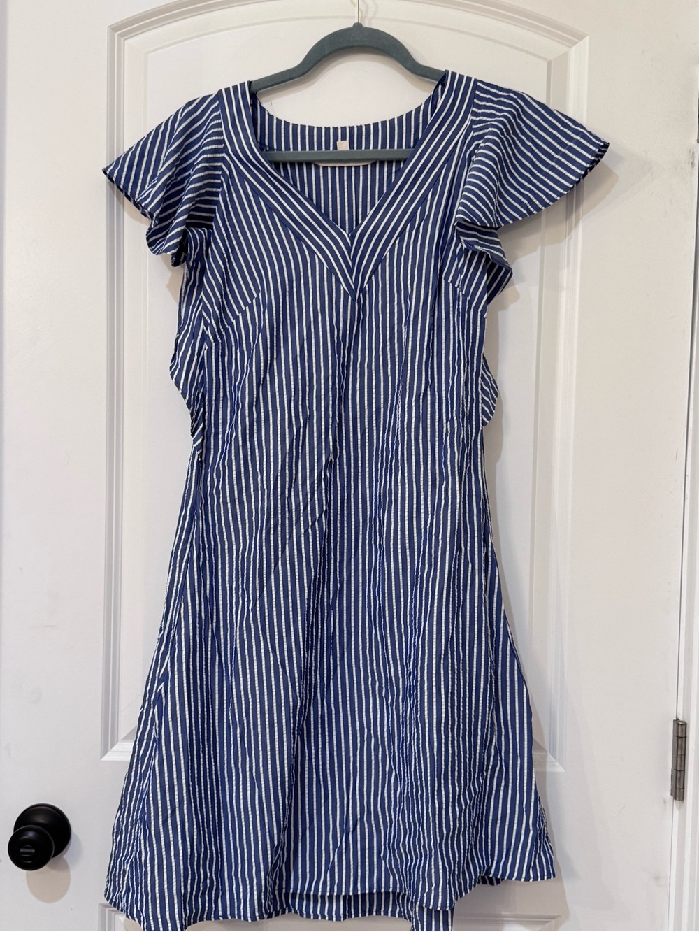 Navy Striped V‑Neck Flutter Sleeve Casual Dress